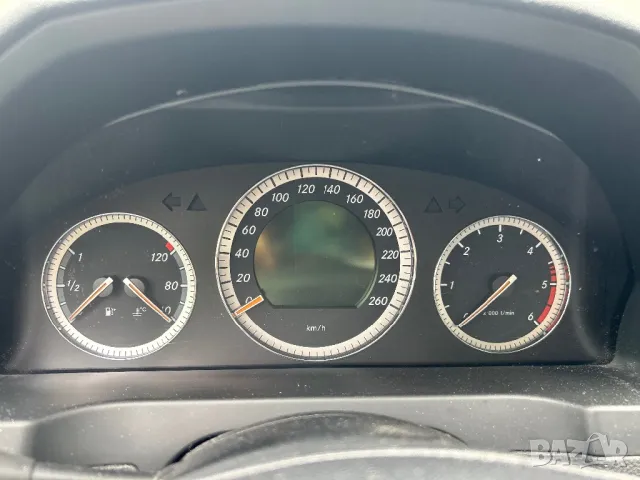 Километраж Мерцедес Ц класа 2007 2008 Табло 