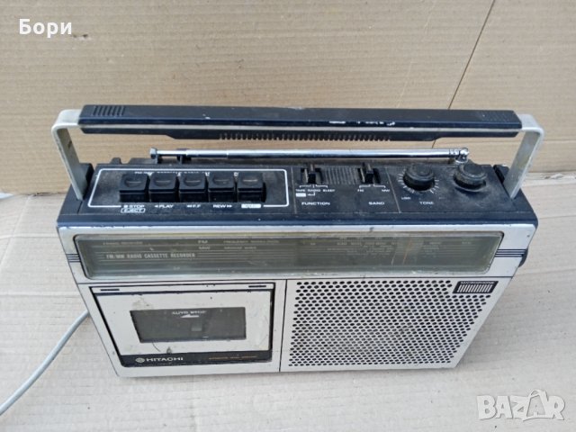HITACHI касетофон, снимка 2 - Радиокасетофони, транзистори - 35483160