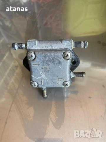 бензинова помпа Mercury f50/60