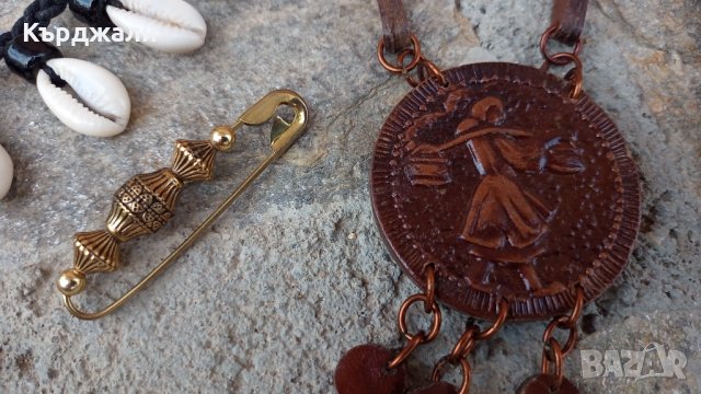 Лот Бижута - Колиета Гривни Пръстени Рагледайте!, снимка 2 - Колиета, медальони, синджири - 30248906