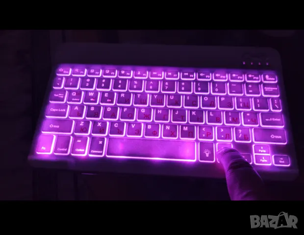 Блутут клавиатура, снимка 8 - Клавиатури и мишки - 47615755