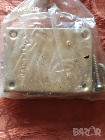 стара брава за мебели, снимка 3 - Други стоки за дома - 53928025