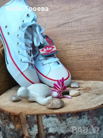 Високи дамски бели кецове Lee Cooper са създадени специално да Ви, осигурят максимално удобство, снимка 3 - Кецове - 50365369
