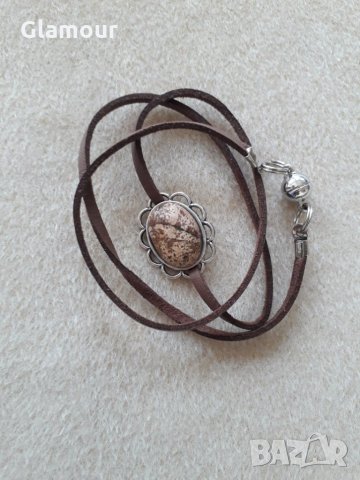 Гривна с яспис, снимка 2 - Гривни - 29110429