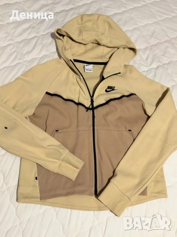Nike tech fleece xs, снимка 3 - Спортни екипи - 56262304