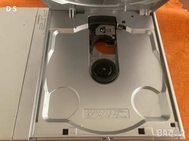 PlayStation 2 Slim, модел SCPH-70004, снимка 3 - PlayStation конзоли - 55851991