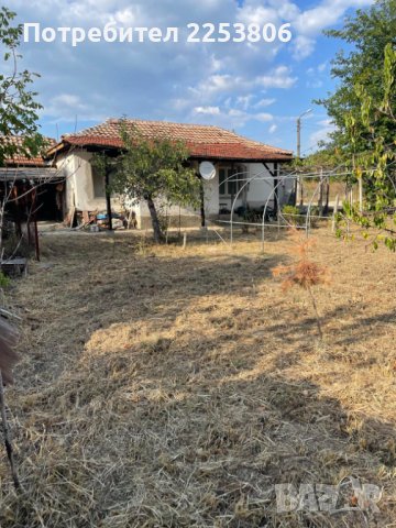 Собственик продава/заменя къща в с. Кръстевич, община Хисаря