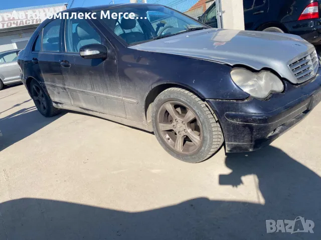 Mercedes-Benz C220 CDI, снимка 3 - Автомобили и джипове - 49174790