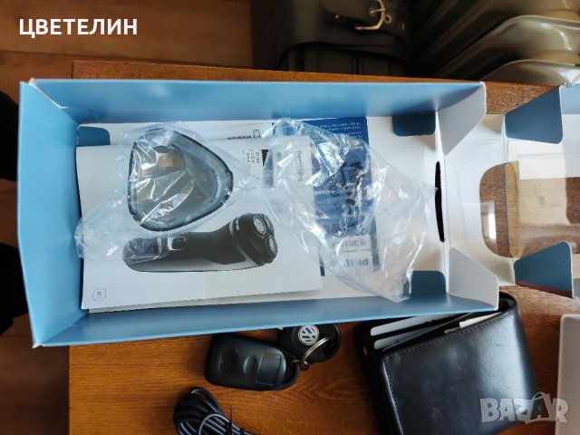 Philips norelco seria 2000, снимка 7 - Електрически самобръсначки - 44372410