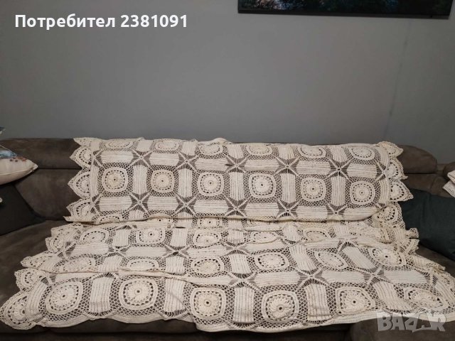 Покривки на една кука продавам - в добро състояние и покривала и черги, снимка 1 - Покривки за маси - 44356251