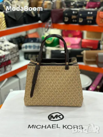 Michael Kors  дамски чанти Различни цветове , снимка 6 - Чанти - 48826114