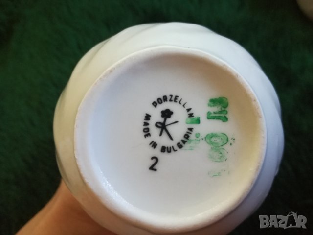 4 бр. чашки за кафе и каничка за мляко, снимка 2 - Сервизи - 34097740