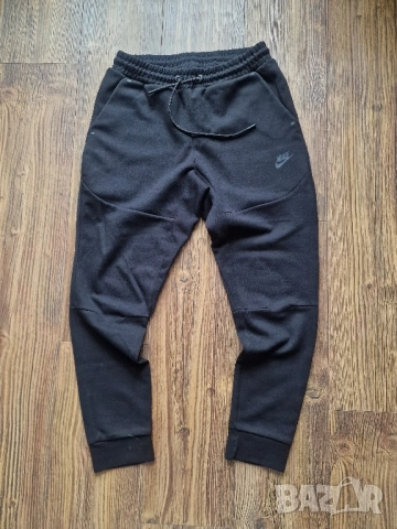 Страхотно мъжко спортно долнище NIKE размер S