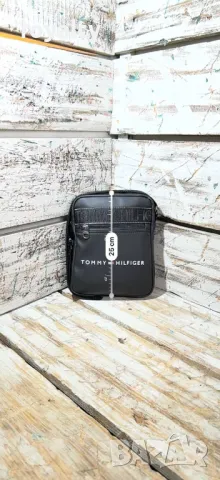 Tommy Hilfiger черна мъжка чанта , снимка 3 - Чанти - 50250061