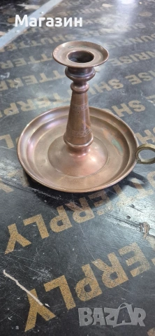 Меден свещник 