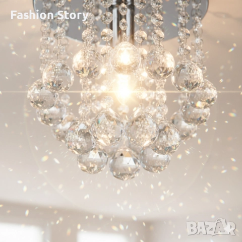 Модерен таванен полилей с големи кристални сфери и основа в сребристо, снимка 3 - Лампи за таван - 51934286