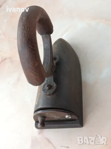 Малка ретро ютия №2, снимка 3 - Антикварни и старинни предмети - 48126648