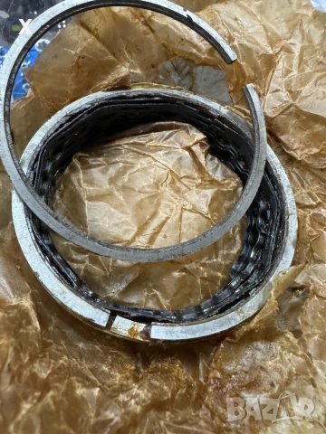 СЕГМЕНТИ ШИРОКИ 93.00 ВОЛГА 24 ГАЗ 24 НОВИ ОРИГИНАЛНИ