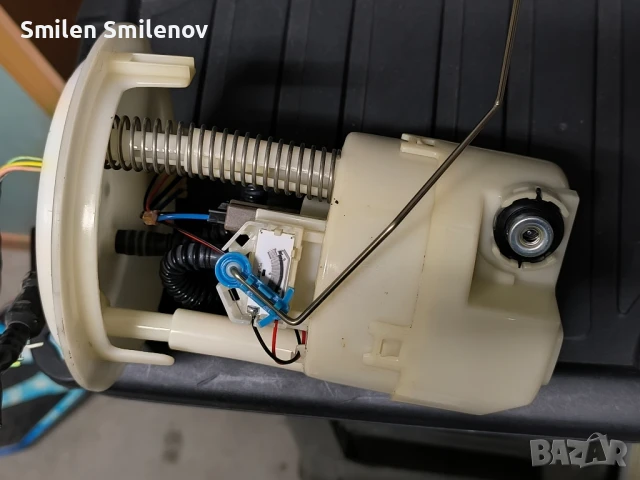 Бензинова помпа за Citroen C5 Bosch почти нова, снимка 2 - Части - 51286428