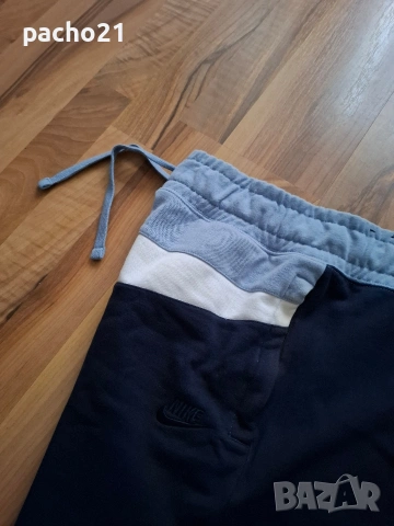 Nike , снимка 6 - Спортни дрехи, екипи - 54357712