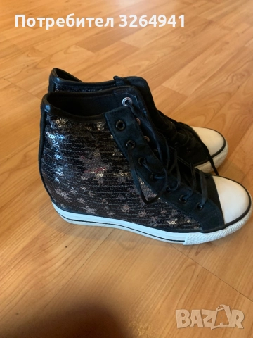 4 чифта дамски ежедневни обувки, снимка 5 - Дамски ежедневни обувки - 51917159