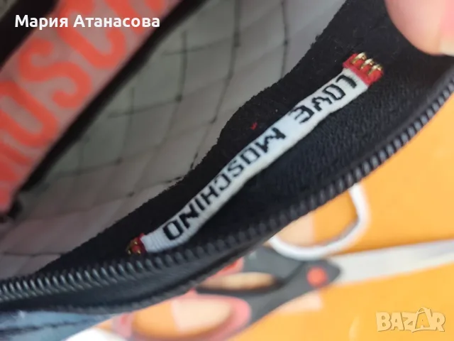 Moschino дамска чанта, снимка 4 - Чанти - 56160856