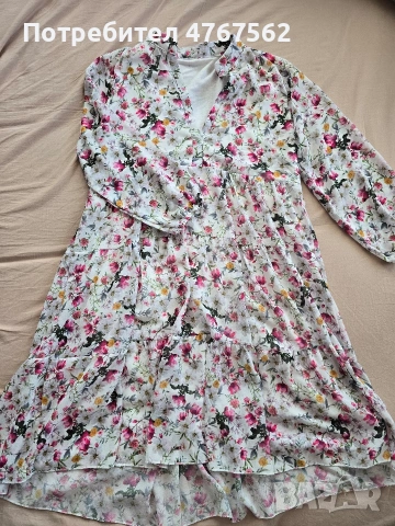 рокля на цветя