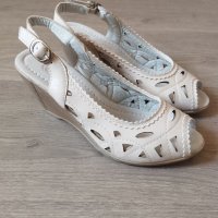 Дамски сандали на платформа , снимка 1 - Сандали - 39960397