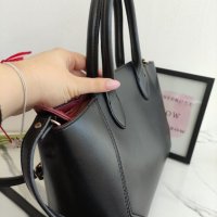 Продавам голяма черна чанта с дълга дръжка Zara / Shein, снимка 2 - Чанти - 40120885