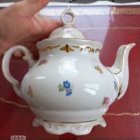 Български порцеланов чайник!, снимка 1 - Антикварни и старинни предмети - 36909777