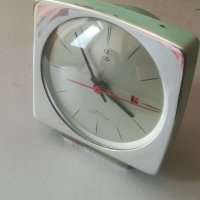 Китайски механичен будилник. Часовник. CINA. Vintage watch. Ретро модел , снимка 10 - Други - 40010224