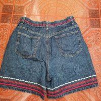 Дамски къси гащи, снимка 2 - Къси панталони и бермуди - 37743416