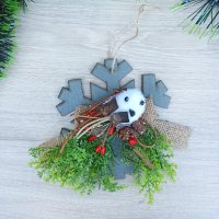 3394 Коледна украса Снежинка с птиче, 12 см, снимка 1 - Декорация за дома - 39158641