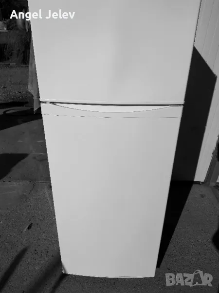 хладилник с камера, снимка 1