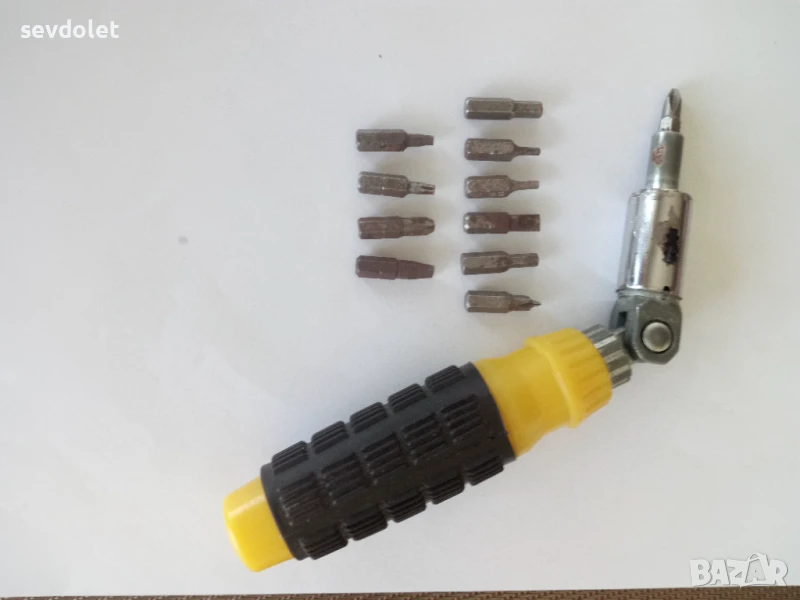 Многофункционална отвертка с накрайници.Цената е за всичко., снимка 1