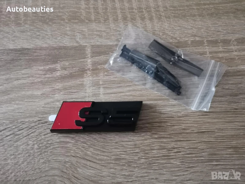 Предна решетка черна емблема Audi S5, снимка 1