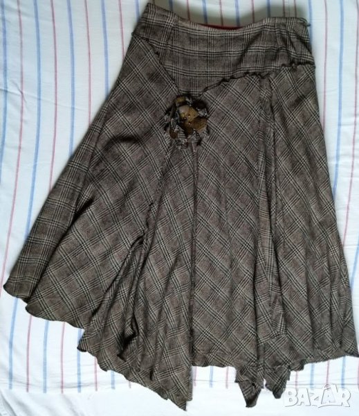 Асиметрична вълнена пола, снимка 1