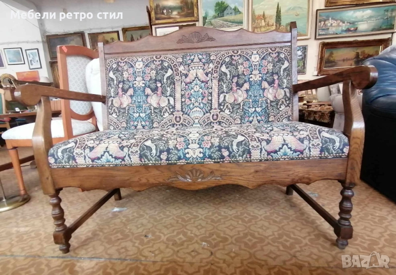 Красиво канапе с   резбовани орнаменти и гобленова тапицерия, което може да внесе уют във всеки дом., снимка 1