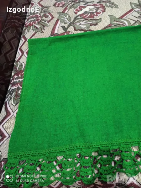 Зелена НОВА вълнена покривка, стара, НЕУПОТРЕБЯВАНА, снимка 1