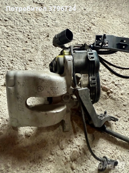 Спирачен апарат Мерцедес GLA W156 2015-2019, снимка 1