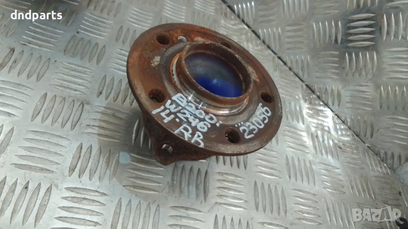 Лагер главина Mercedes B200i W246 2014г.(задна)	, снимка 1