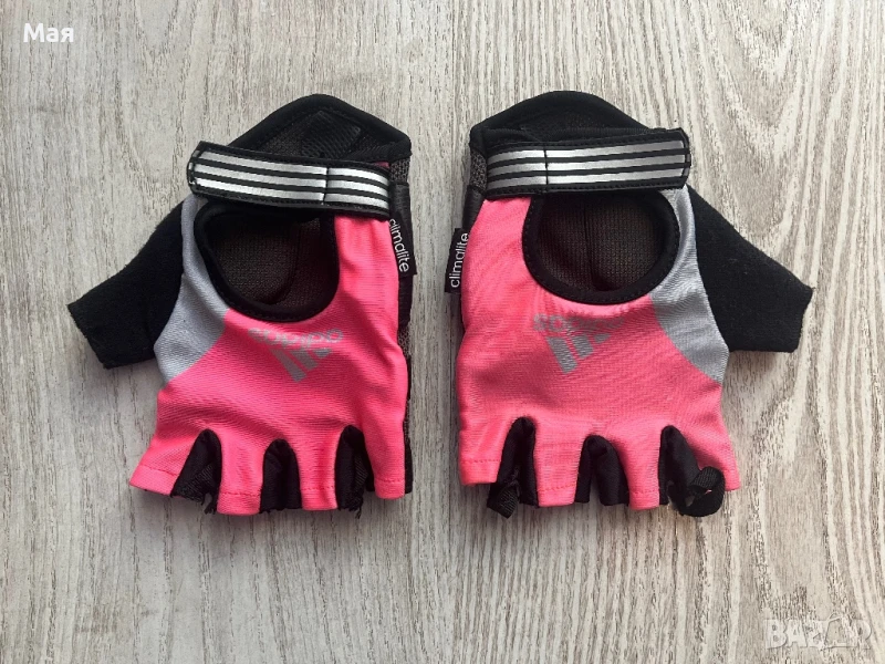 10 лева спортни ръкавици на Адидас размер M, снимка 1