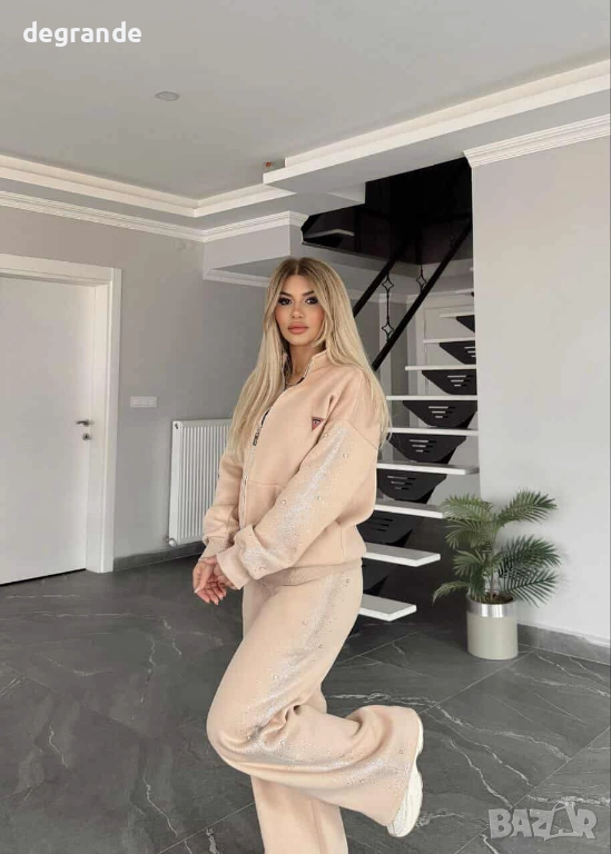 ВИДЕО НА МОДЕЛА Дамски Ватиран Екип Guess, снимка 1