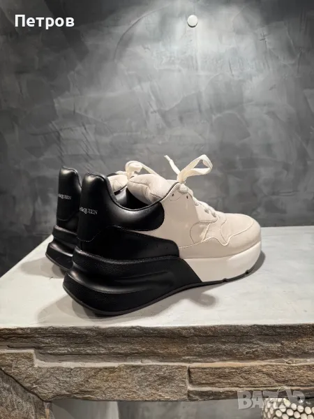 Нови ОРИГИНАЛНИ Alexander Mcqueen Oversized Sneakers 42/43, снимка 1