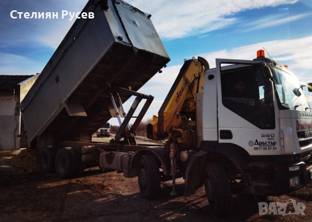 Iveco Trakker EEV самосвал с кран 18м цена 55 000 евро с договаряне с КЕШ пари на място -Дясна дирек, снимка 2 - Камиони - 38725247