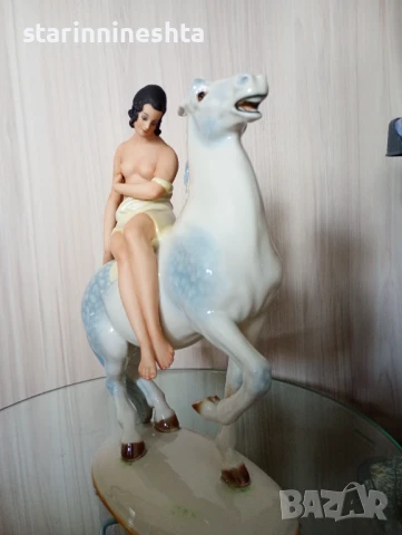 19 век Стар порцелан фигура статуетка скулптура Volkstedt Porcelain Amazon старинен порцелан , снимка 5 - Антикварни и старинни предмети - 50619537