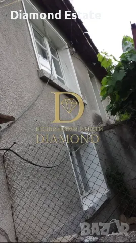 Двуетажна къща в село Средно градище общ. Чирпан, снимка 6 - Къщи - 50162669