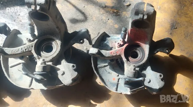 Предна Лява Главина Ауди А3 8L 1.6 Бензин 3бр.(1), снимка 3 - Части - 47741984