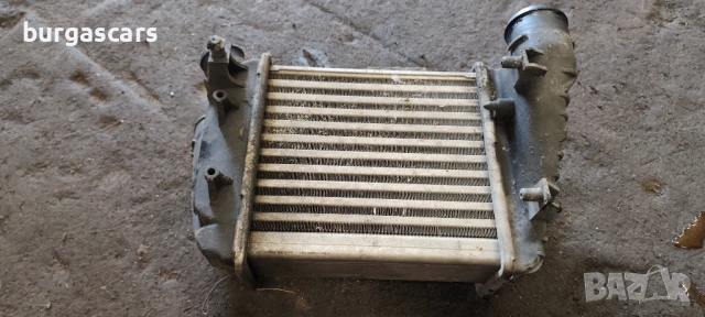 Интеркулер ляв десен 8E0 145 806 C Audi A4 B6 Avant 2.5TDI - 163 к.с, снимка 2 - Части - 53903356