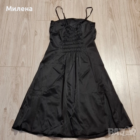 Дамска елегантна сатенена рокля - S/М, снимка 3 - Рокли - 9243470